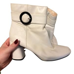 Nine West White Go Go Boots with Black Buckle Size 8